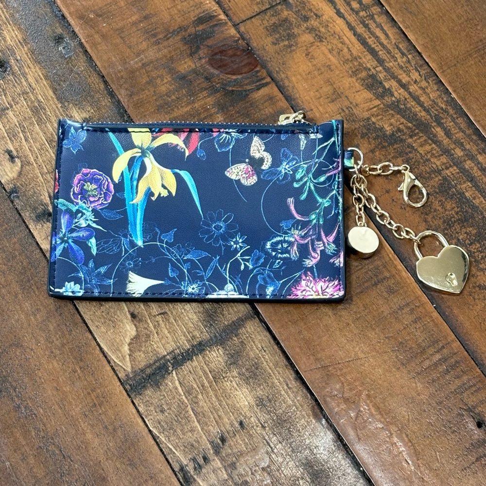 NWOT Marc New York Floral Leather Wallet with Charms! - Picture 5 of 12